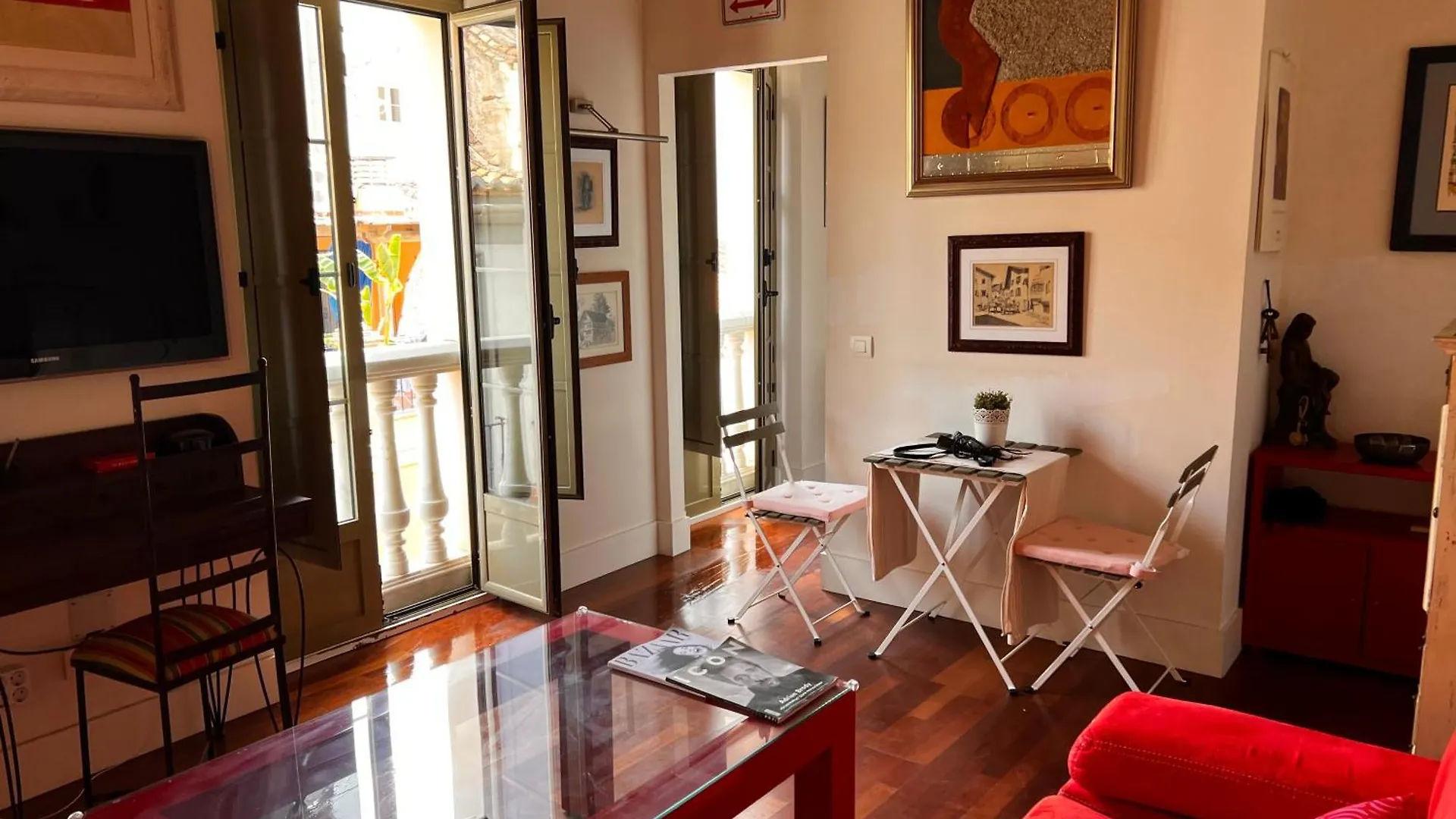 Beautiful Apartment Malaga Center-Teatro Cervantes Spanien
